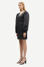 Load image into Gallery viewer, Samsoe Samsoe Saanai dress