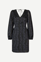 Load image into Gallery viewer, Samsoe Samsoe Saanai dress