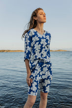 Load image into Gallery viewer, Emma&Malena Malin blus havstulpan