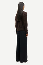 Load image into Gallery viewer, Samsoe Samsoe Anour o-neck black coffee