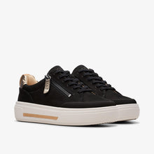 Load image into Gallery viewer, Clarks Hollyhook zip black nubuck