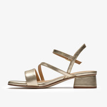 Load image into Gallery viewer, Clarks Serina35 strap gold