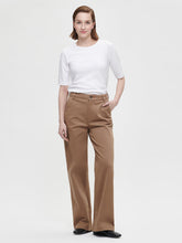 Load image into Gallery viewer, Nanso Aina t-shirt vit /svart