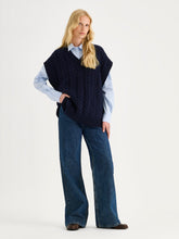 Load image into Gallery viewer, Nanso Palmikot vest dark blue