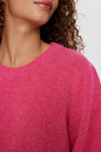 Load image into Gallery viewer, Nümph Nurietta ss pullover raspberry sorbet