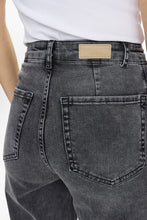 Load image into Gallery viewer, Nümph Nuparis jeans 28" , 32" black wash