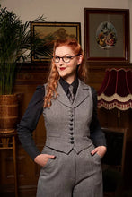 Load image into Gallery viewer, Emmy The Spectacular Spearpoint Shirt