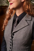 Load image into Gallery viewer, Emmy The Spectacular Spearpoint Shirt