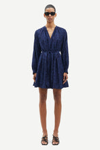 Load image into Gallery viewer, Samsoe Samsoe Savera dress navy
