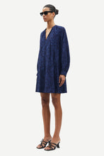 Load image into Gallery viewer, Samsoe Samsoe Savera dress navy
