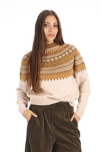 Load image into Gallery viewer, Komodo FAIR Isle Lambswool Jumper - Sand