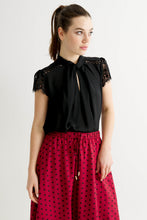 Load image into Gallery viewer, Louche Holton blus- Black