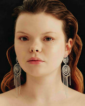 Load image into Gallery viewer, WOS Inez örhängen Guld / Silver