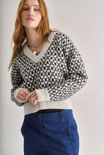 Load image into Gallery viewer, Komodo Effie Lambswool Jumper - Charcoal
