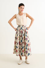 Load image into Gallery viewer, Louche Pasadena jaquard skirt-butterflies