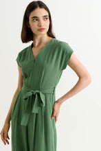 Load image into Gallery viewer, Louche Phoenix Jumpsuit linnetyg grön