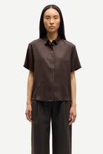 Load image into Gallery viewer, Samsoe Samsoe Mina shirt Fudge