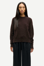 Load image into Gallery viewer, Samsoe Samsoe Anour o-neck black coffee