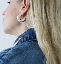Load image into Gallery viewer, WOS Banana hoop Silver