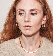 Load image into Gallery viewer, WOS Bonnie necklace gold