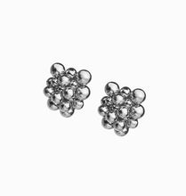 Load image into Gallery viewer, WOS Manilla earrings silver/ gold