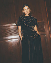 Load image into Gallery viewer, MSCH Copenhagen Eila top brown velvet