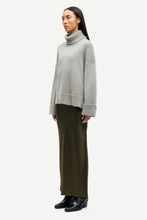 Load image into Gallery viewer, Samsoe Samsoe Sakeiku Turtleneck Grey