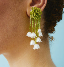 Load image into Gallery viewer, Wos Tulip earrings green