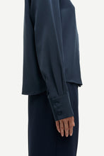 Load image into Gallery viewer, Samsoe Samsoe Samina shirt mörkblå