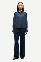 Load image into Gallery viewer, Samsoe Samsoe Samina shirt mörkblå