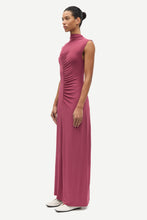 Load image into Gallery viewer, Samsoe Samsoe Saandressa dress dry rose