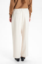 Load image into Gallery viewer, Nümph Nuronja pants oyster grey