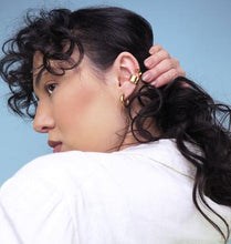 Load image into Gallery viewer, WOS Molly cuff guld